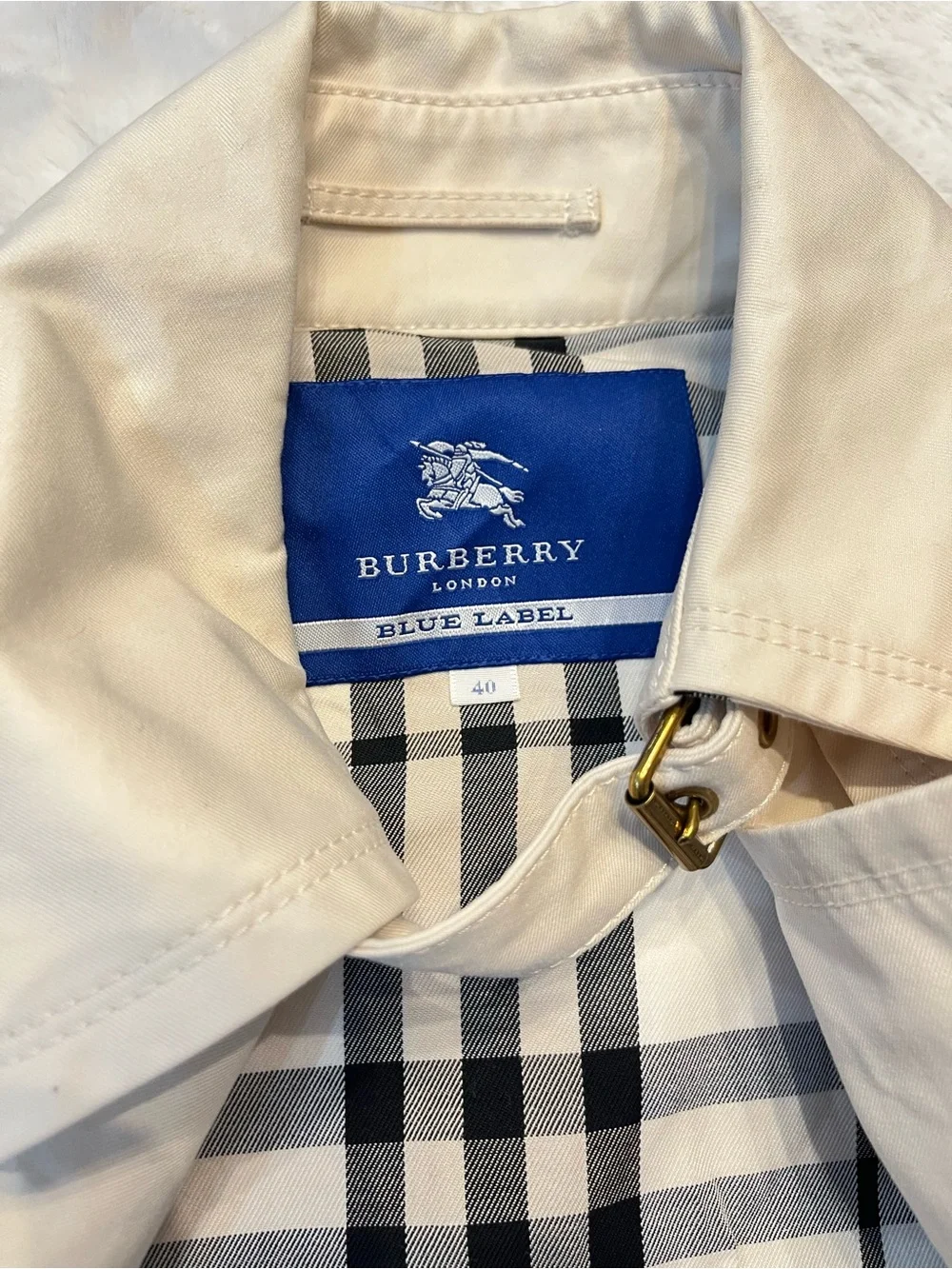Burberry Trench Coat - Picture 4 of 12